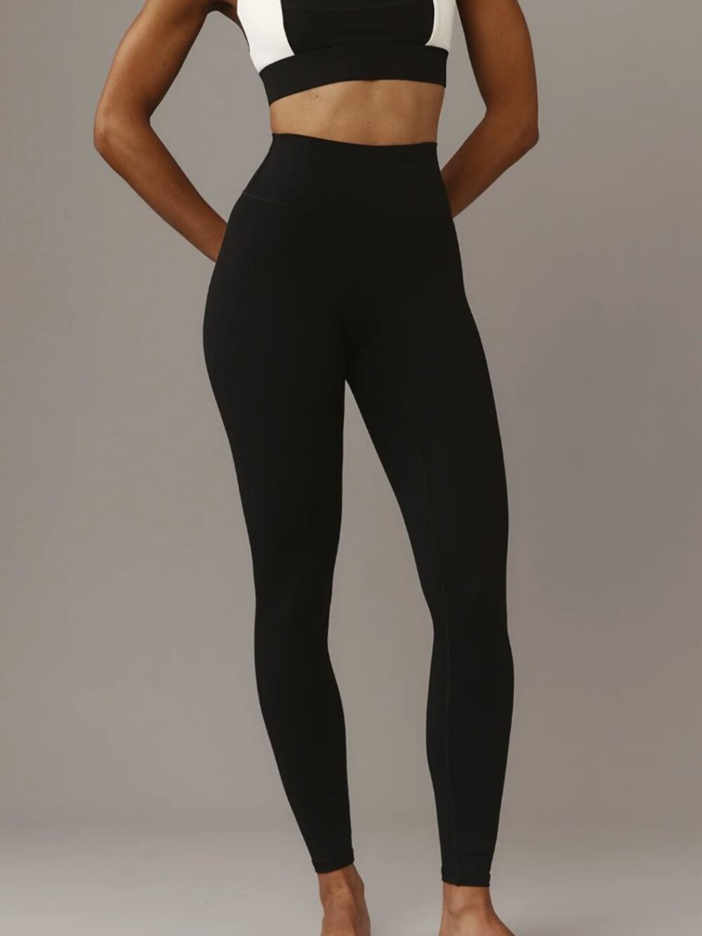Monday Body Acadia Leggings 27” black Petite NWT